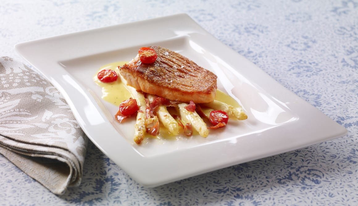 Crispy Fried Norwegian Salmon with Asparagus, Ham and Butter Sauce
