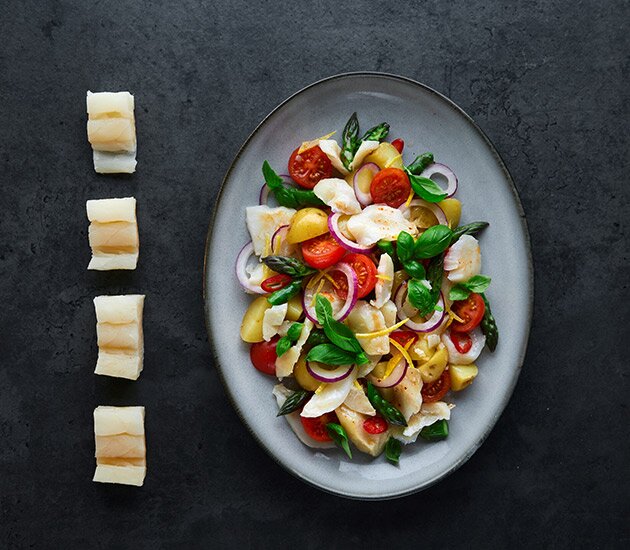 Norwegian stockfish salad with asparagus
