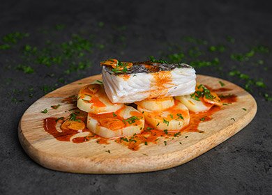 Norwegian salted cod with potatoes and paprika | Seafood from Norway